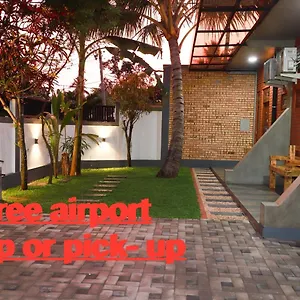 Airport Colombo Pocket Paradise Отель Сеедува